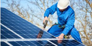 Installation Maintenance Panneaux Solaires Photovoltaïques à Cervens